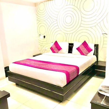 Hotel Queens Tower Amritsar Exterior foto